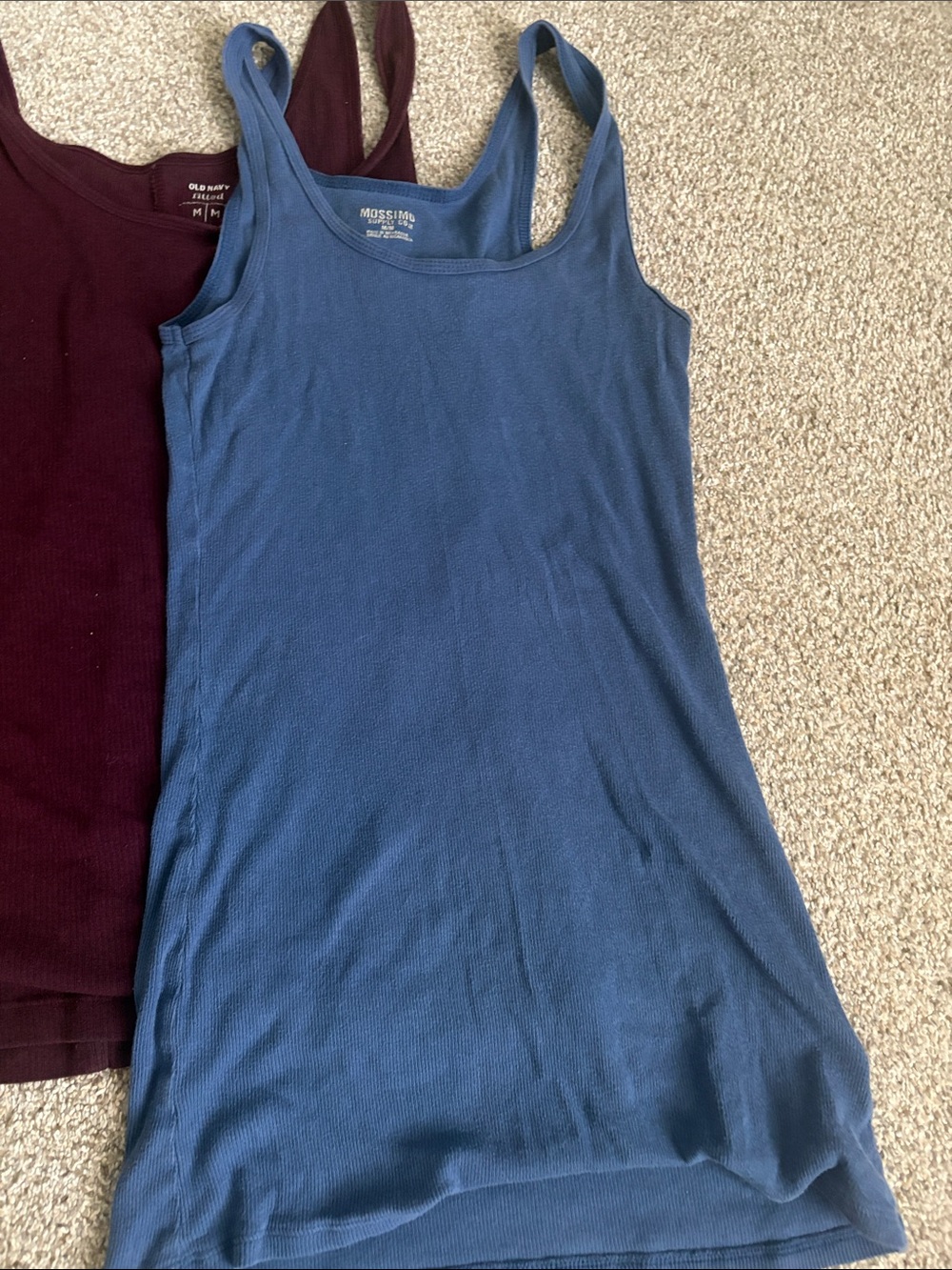 Assorted Women's Tank Tops - Mixed Colors - Picture 7 of 10
